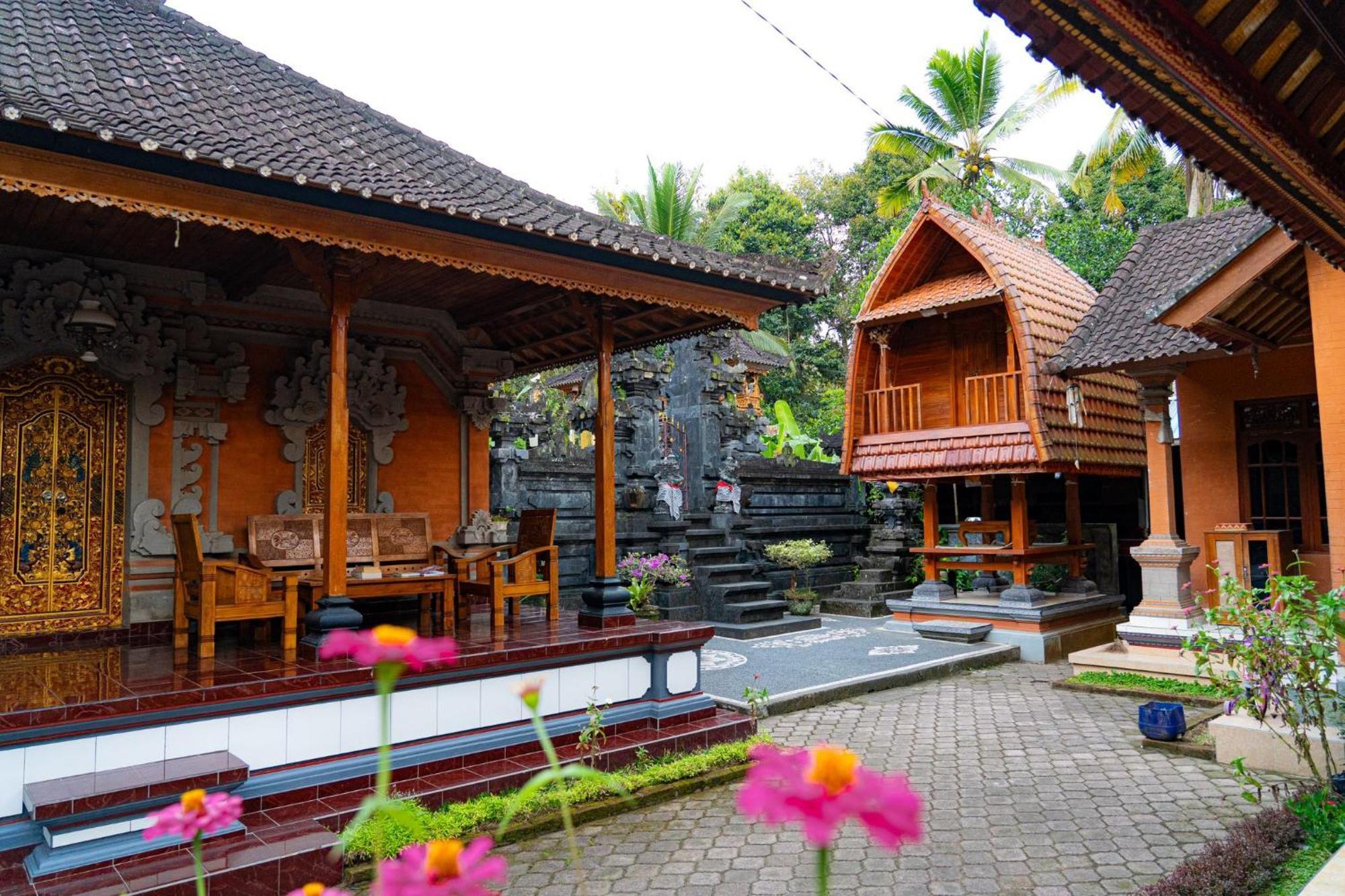 Rindu Homestay Undisan Exterior photo